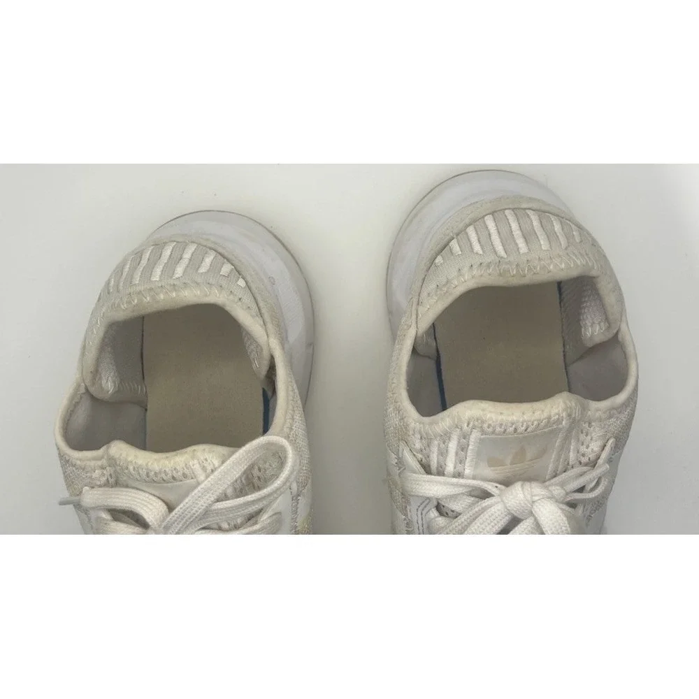 adidas Swiftrun Women's Athletic Sneakers White/Gold Size 7.5‎ Excellent
